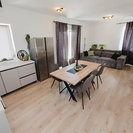 Apartment Taverna